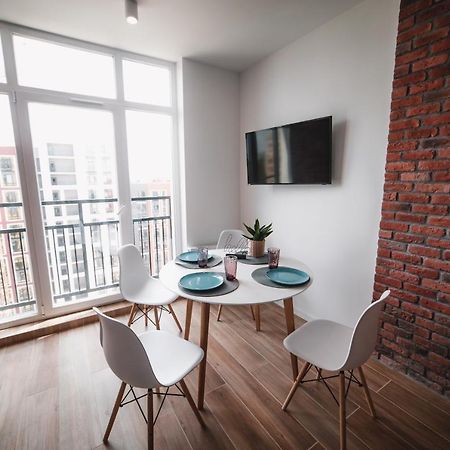 Kostjukowski Apartments Shevchenka 60 Lviv Buitenkant foto