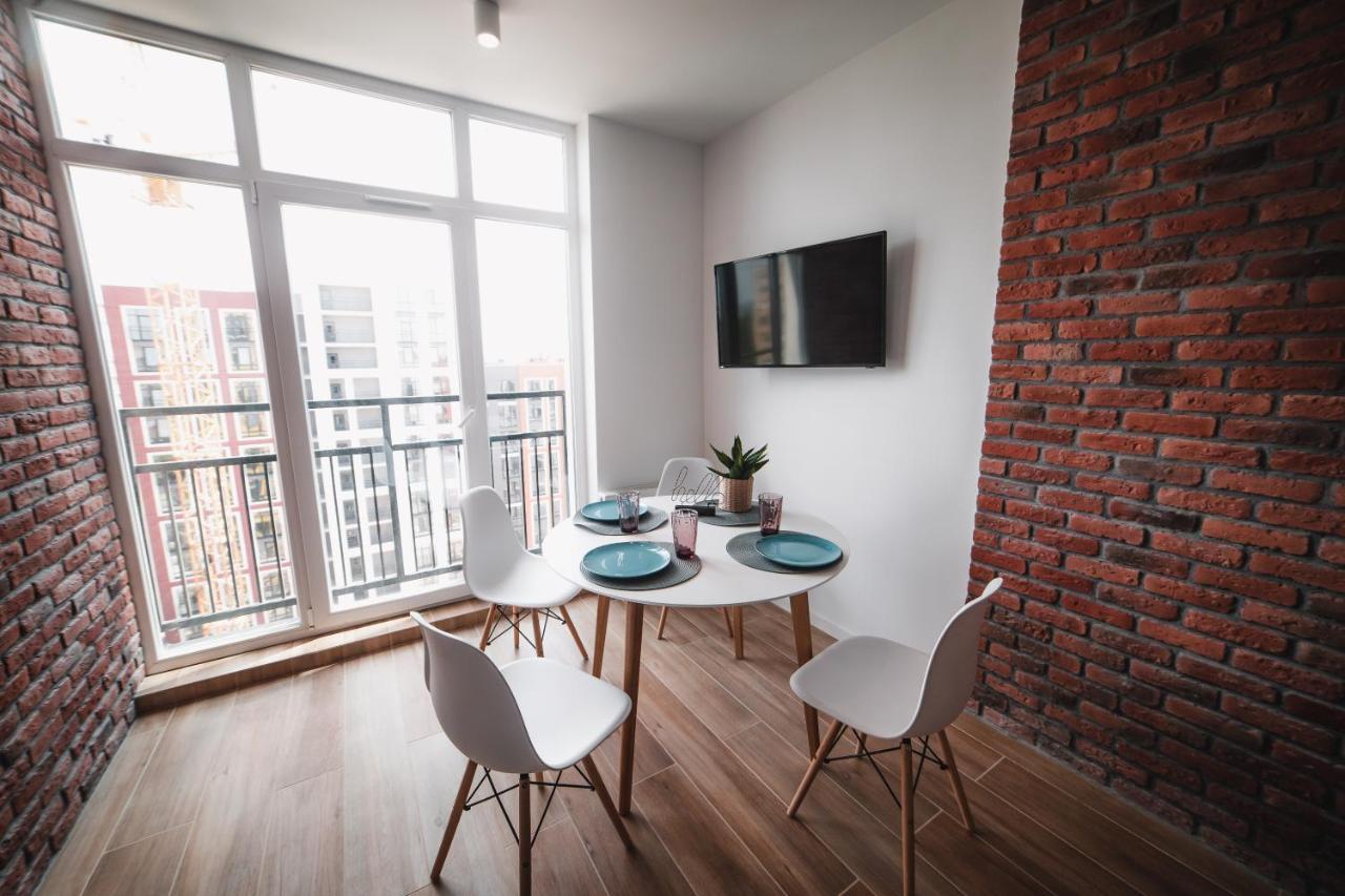 Kostjukowski Apartments Shevchenka 60 Lviv Buitenkant foto