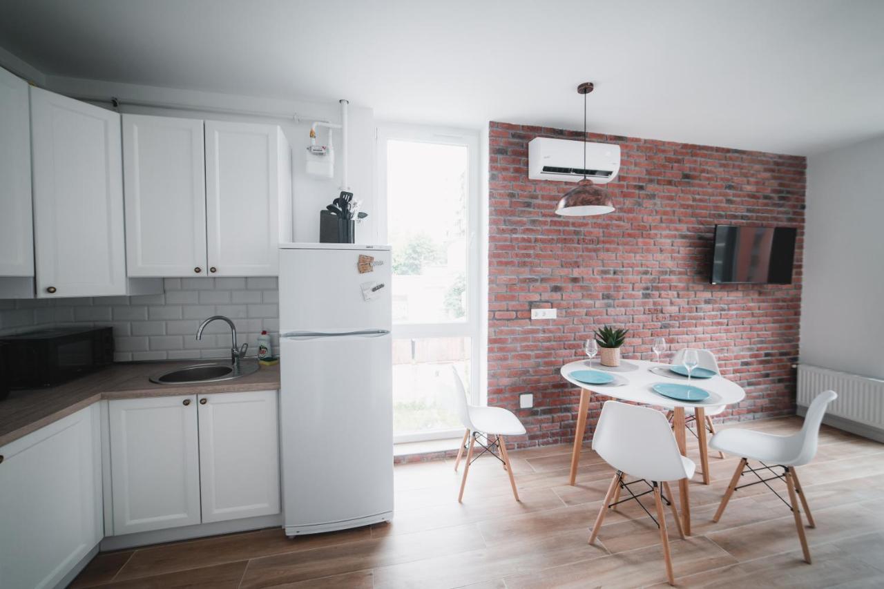 Kostjukowski Apartments Shevchenka 60 Lviv Buitenkant foto