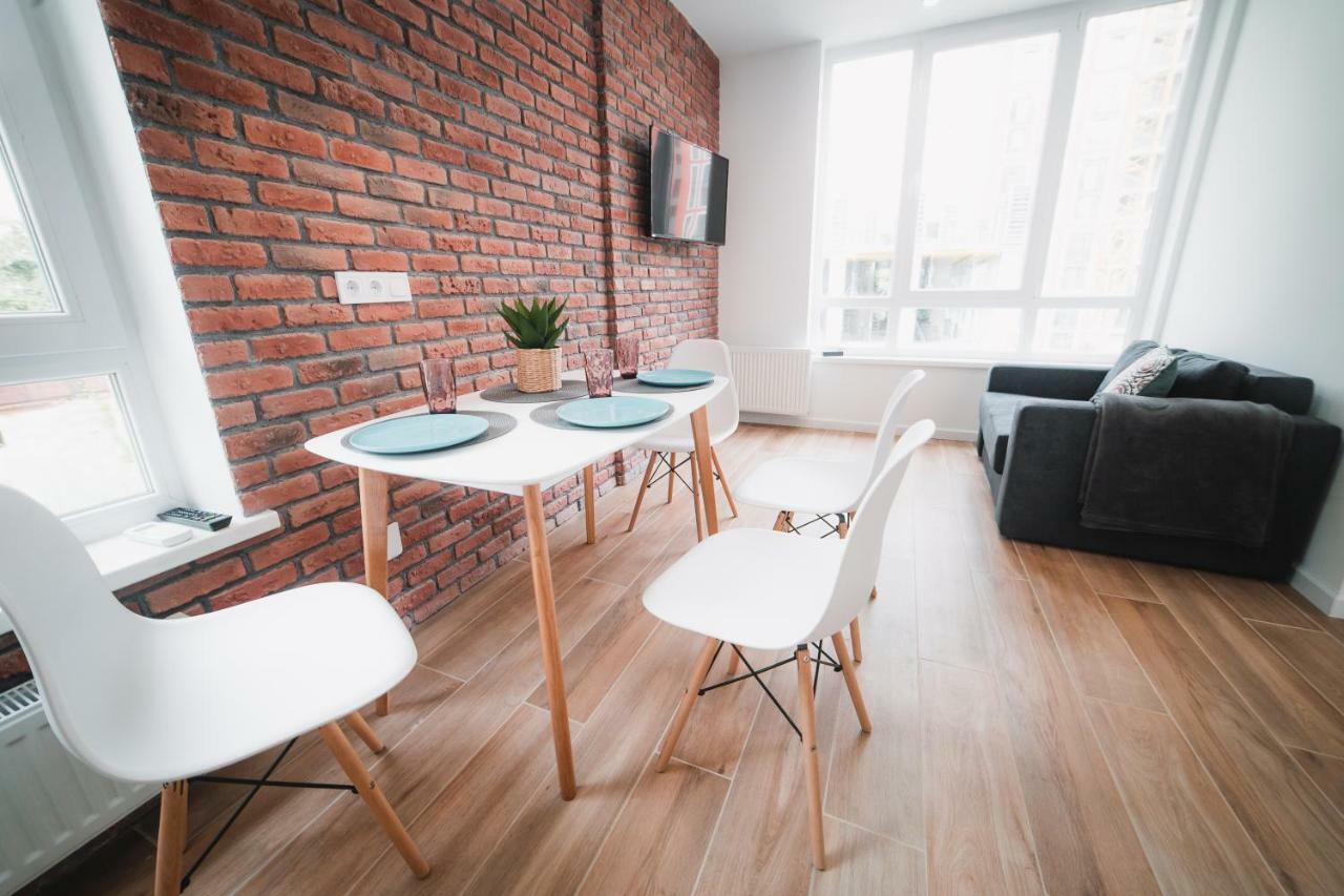 Kostjukowski Apartments Shevchenka 60 Lviv Buitenkant foto