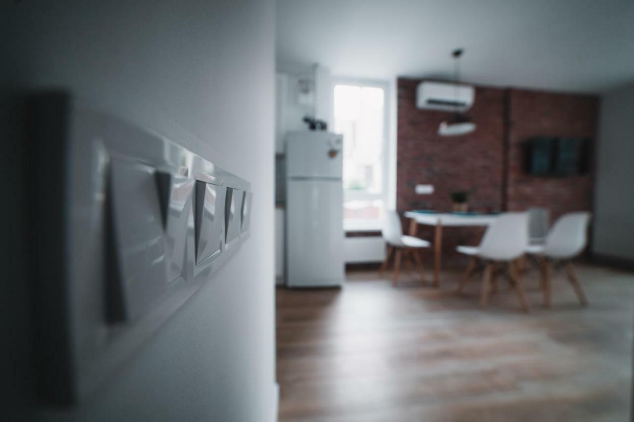 Kostjukowski Apartments Shevchenka 60 Lviv Buitenkant foto