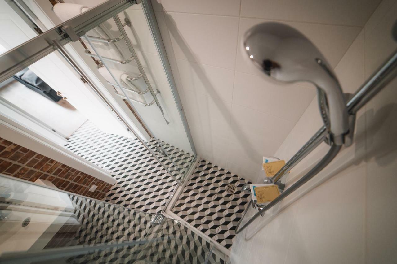 Kostjukowski Apartments Shevchenka 60 Lviv Buitenkant foto