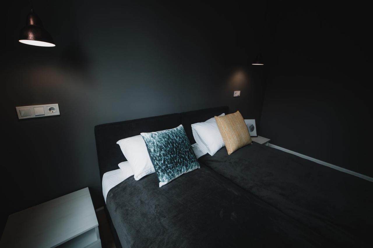 Kostjukowski Apartments Shevchenka 60 Lviv Buitenkant foto